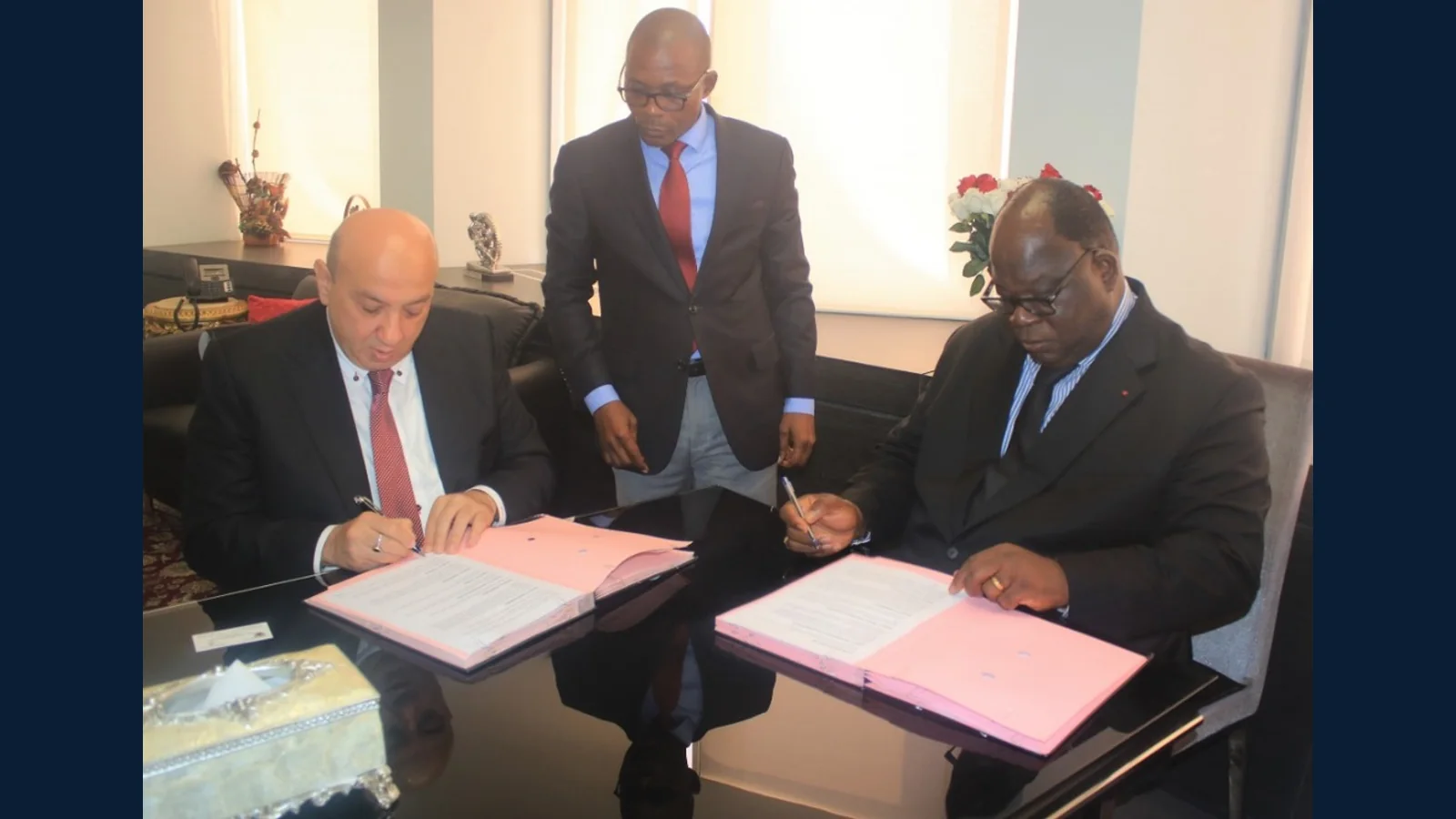 Signing of a memorandum of understanding for the Bandama water project with Côte d’Ivoire’s Minister of Water.